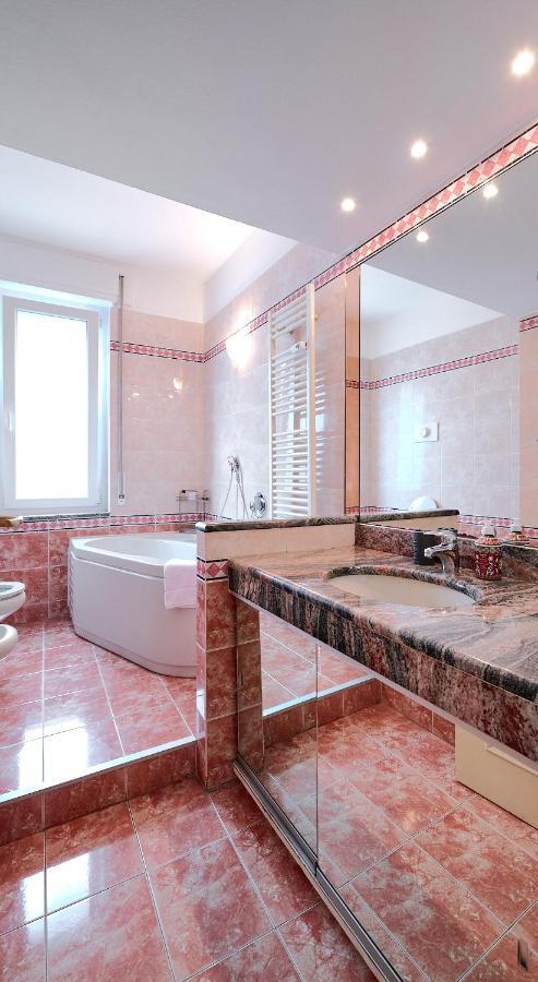 Mico Garden View Citylife Executive Apartment Милано Екстериор снимка